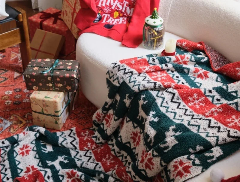 hot-selling-custom-christmas-100-polyester-snowflakes-jacquard-knitted-throw-blanket-for-winter-christmas-home-decoration-xe