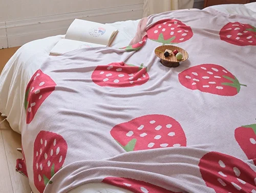 oeko-tex-factory-direct-bamboo-strawberry-pattern-jacquard-knit-throw-blanket-for-baby-adults-with-cool-hand-feeling-tm