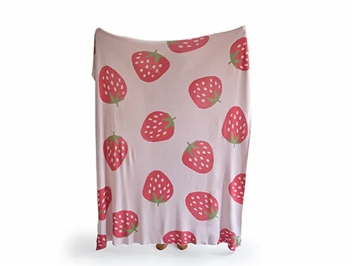 oeko-tex-factory-direct-bamboo-strawberry-pattern-jacquard-knit-throw-blanket-for-baby-adults-with-cool-hand-feeling-tm