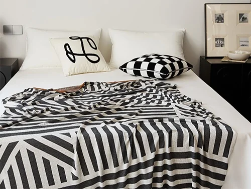 modern-style-100-viscose-super-soft-striped-contrast-knitted-blanket-for-home-decoration-sofa-and-travel-lxe