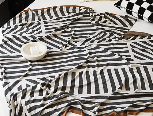 modern-style-100-viscose-super-soft-striped-contrast-knitted-blanket-for-home-decoration-sofa-and-travel-lxe